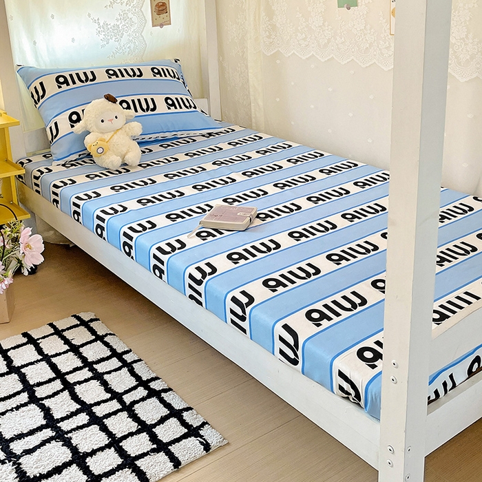 91家纺网 家纺一手货源 找家纺 花伞家居 2025新款学生床加厚磨毛印花单品单床笠单床单 字母-蓝