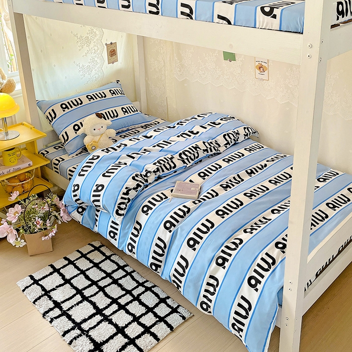 91家纺网 家纺一手货源 找家纺 花伞家居 2025新款学生床加厚磨毛印花单品单床笠单床单 字母-蓝