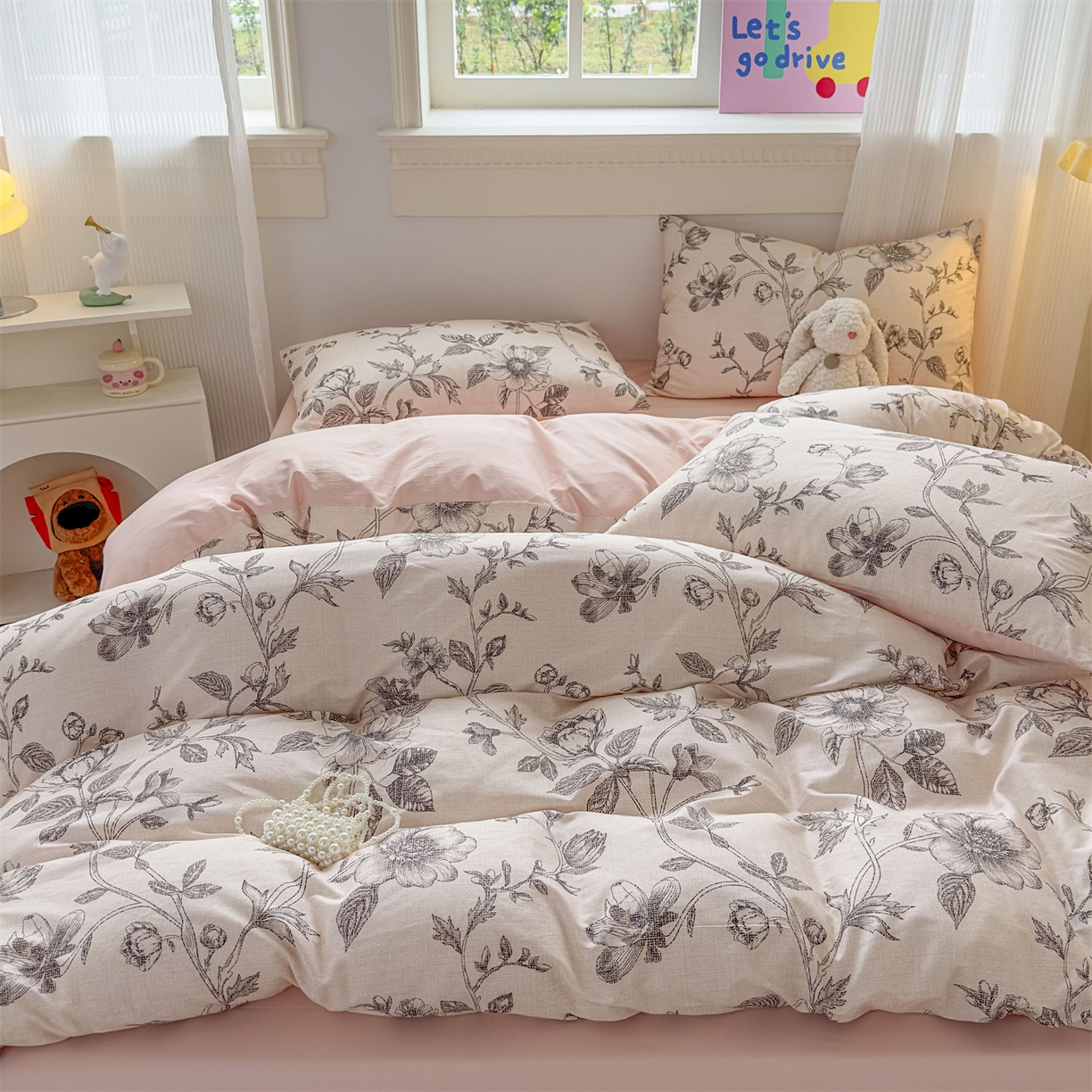 91家纺网 家纺一手货源 找家纺 恒爱家纺2025新款A类全棉印花四件套 恍然如梦