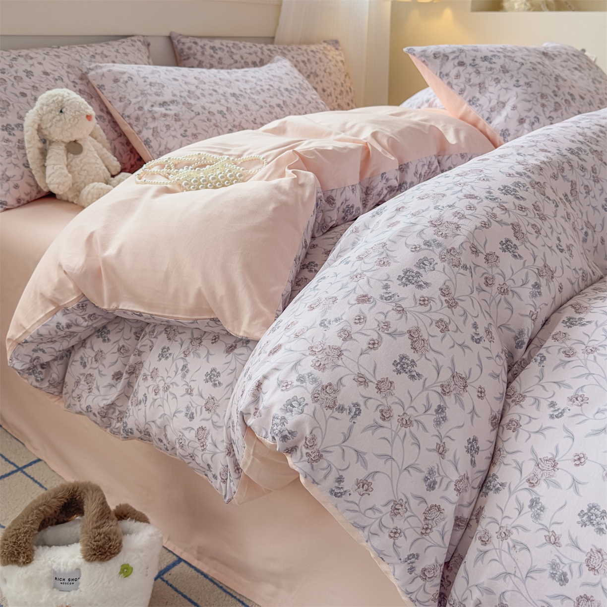 91家纺网 家纺一手货源 找家纺 恒爱家纺2025新款A类全棉印花四件套 今夕何忆