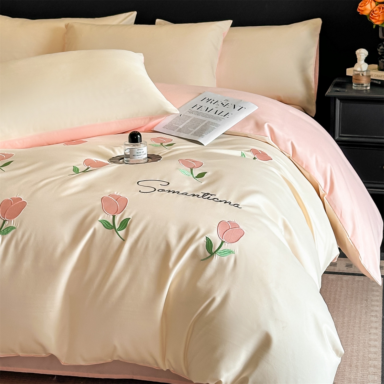 91家纺网 家纺一手货源 找家纺 笙意家纺 2025新款亲肤水洗棉刺绣满绣四件套 花朵-奶昔白+奶油粉