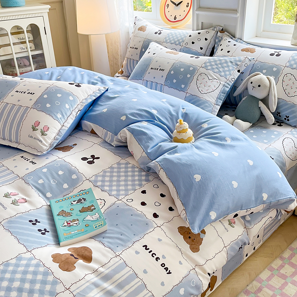 91家纺网 家纺一手货源 找家纺 禧安居 2025新款高支高密活性印染全棉印花四件套全棉四件套三件套被套（支持定制尺寸） 兰黛小熊