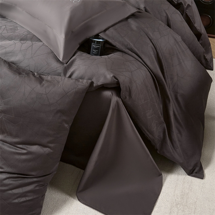 91家纺网 家纺一手货源 找家纺 ONE TWO ONE 121 2025新款高支高密长绒棉贡缎提花四件套-璀璨光影 璀璨光影-竹咖