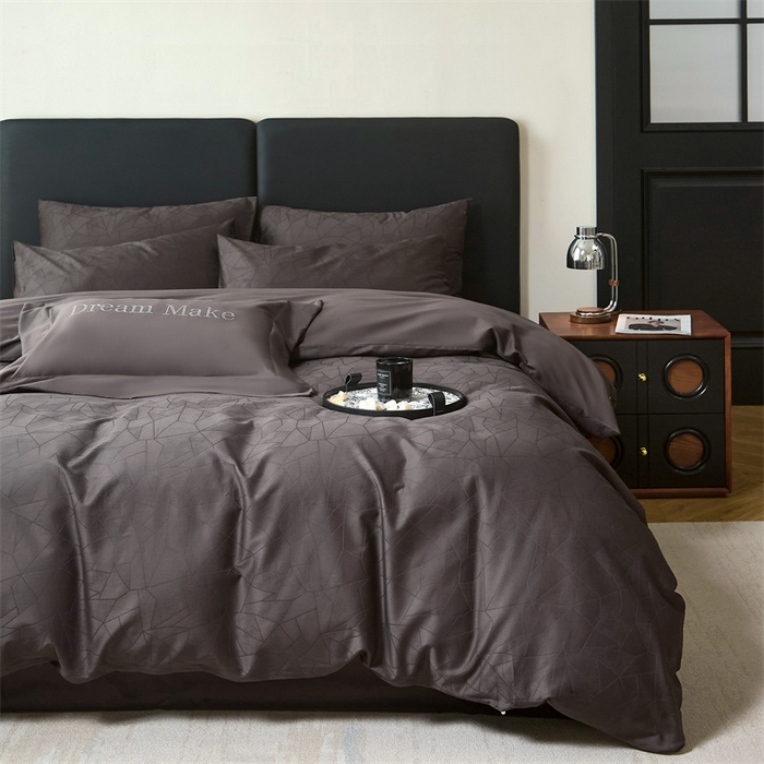 91家纺网 家纺一手货源 找家纺 ONE TWO ONE 121 2025新款高支高密长绒棉贡缎提花四件套-璀璨光影 璀璨光影-竹咖