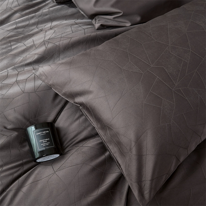 91家纺网 家纺一手货源 找家纺 ONE TWO ONE 121 2025新款高支高密长绒棉贡缎提花四件套-璀璨光影 璀璨光影-竹咖