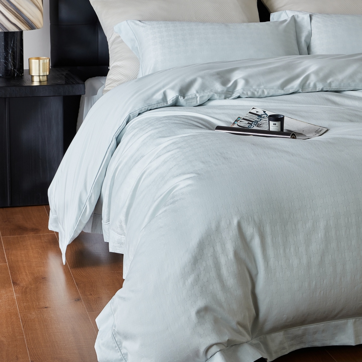 91家纺网 家纺一手货源 找家纺 鼎飞家纺 2025新款长绒棉全棉纯棉提花四件套 布拉提-浅蓝