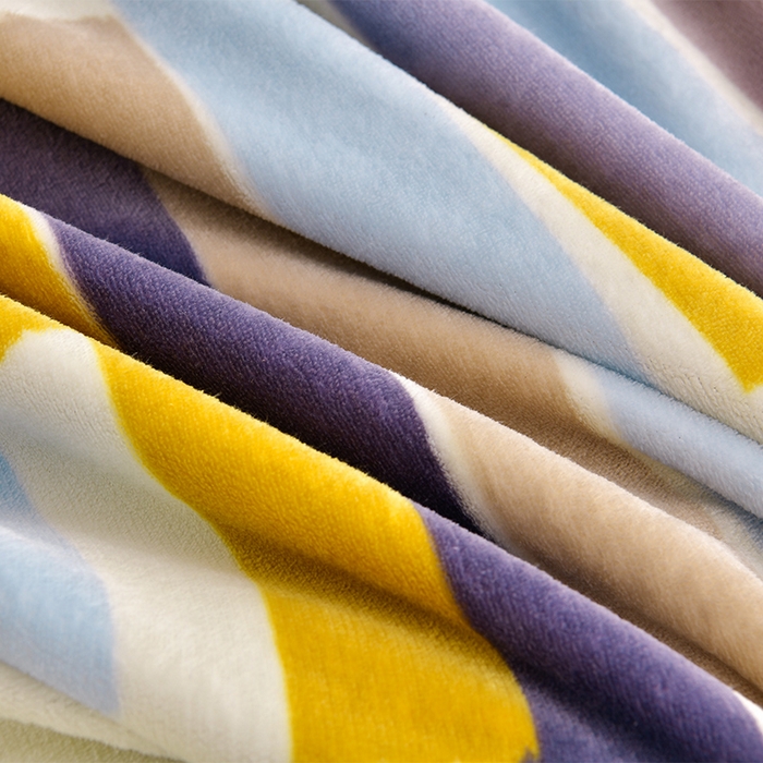 91家纺网 家纺一手货源 找家纺 缘莉娜家纺 2025新款亲肤舒适牛奶绒印花床裙花边款单被套单件被套单品被套 多彩生活