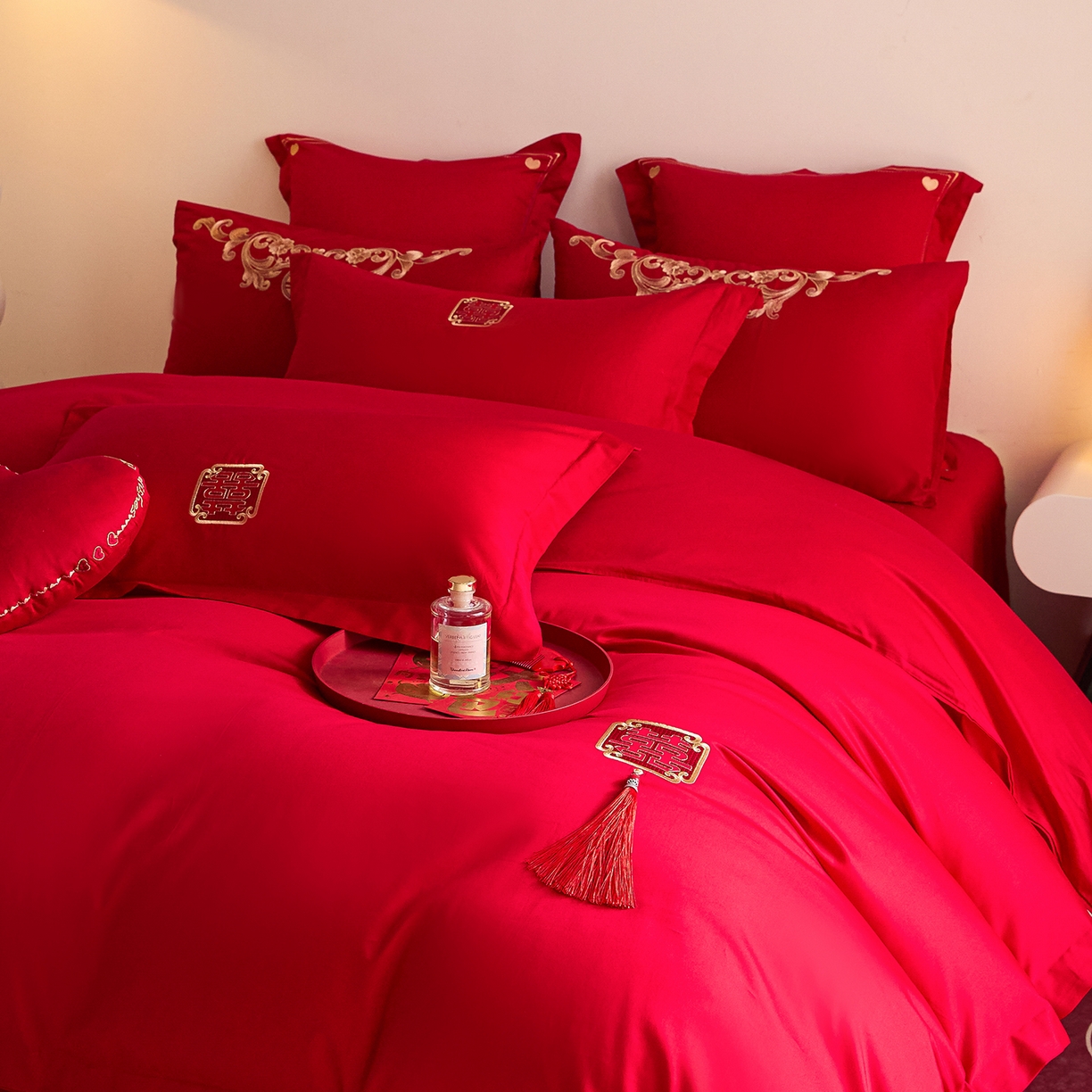 91家纺网 家纺一手货源 找家纺 （总）东方合美（原：皇家传奇） 2025新款长绒棉纯棉婚庆刺绣小红书系列四件套