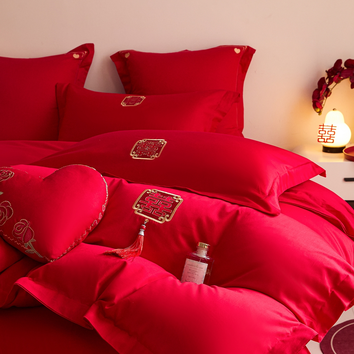 91家纺网 家纺一手货源 找家纺 （总）东方合美（原：皇家传奇） 2025新款长绒棉纯棉婚庆刺绣小红书系列四件套