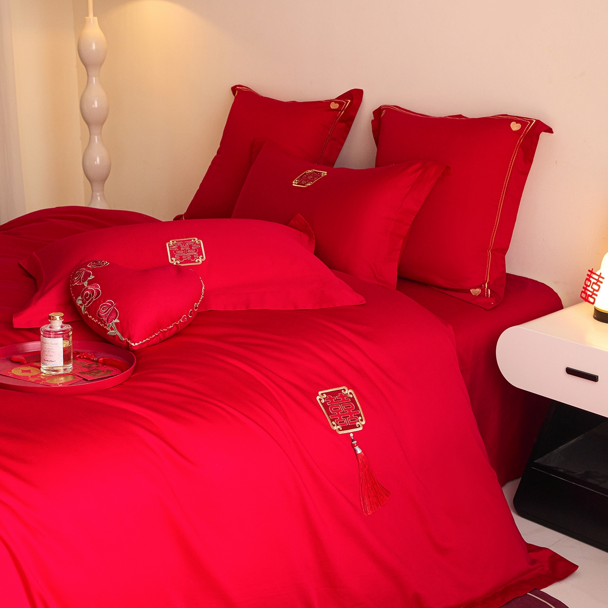 91家纺网 家纺一手货源 找家纺 （总）东方合美（原：皇家传奇） 2025新款长绒棉纯棉婚庆刺绣小红书系列四件套