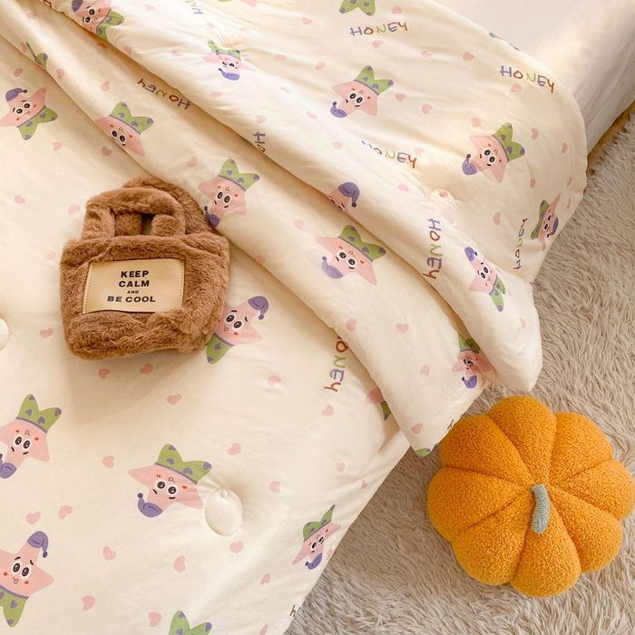 91家纺网 家纺一手货源 找家纺 （总）小叮当家纺仓储工厂店 2025年新款A类母婴级宝宝被豆豆绒牛奶针织棉被子儿童豆豆被大豆被春秋被被子被芯