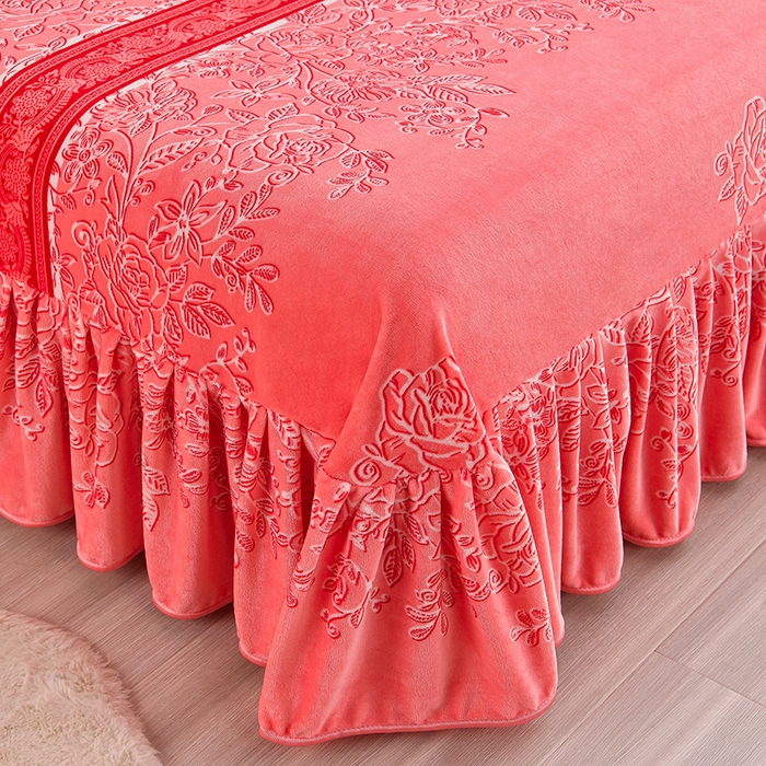 91家纺网 家纺一手货源 找家纺 缘莉娜家纺 2025新款亲肤舒适牛奶绒印花床裙花边款单被套单件被套单品被套 红粉佳人