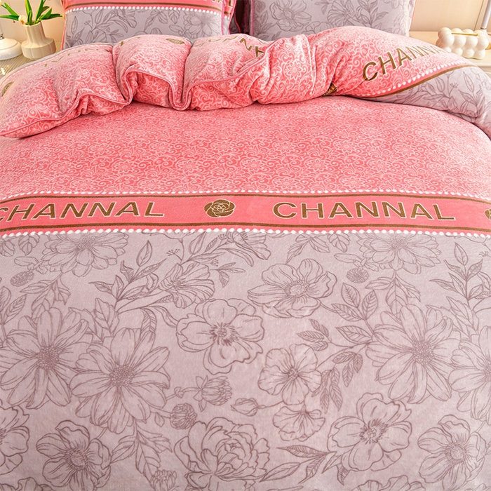 91家纺网 家纺一手货源 找家纺 缘莉娜家纺 2025新款亲肤舒适牛奶绒印花床裙花边款单被套单件被套单品被套 花韵