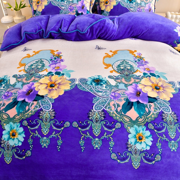 91家纺网 家纺一手货源 找家纺 缘莉娜家纺 2025新款亲肤舒适牛奶绒印花床裙花边款单被套单件被套单品被套 浪漫花都