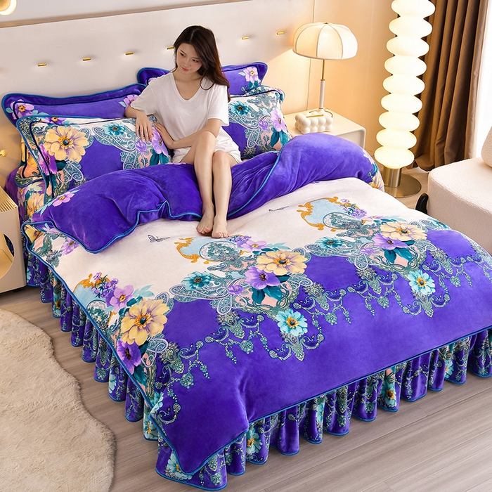 91家纺网 家纺一手货源 找家纺 缘莉娜家纺 2025新款亲肤舒适牛奶绒印花床裙花边款单被套单件被套单品被套 浪漫花都