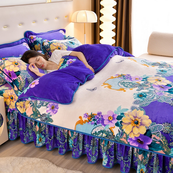 91家纺网 家纺一手货源 找家纺 缘莉娜家纺 2025新款亲肤舒适牛奶绒印花床裙花边款单被套单件被套单品被套 浪漫花都