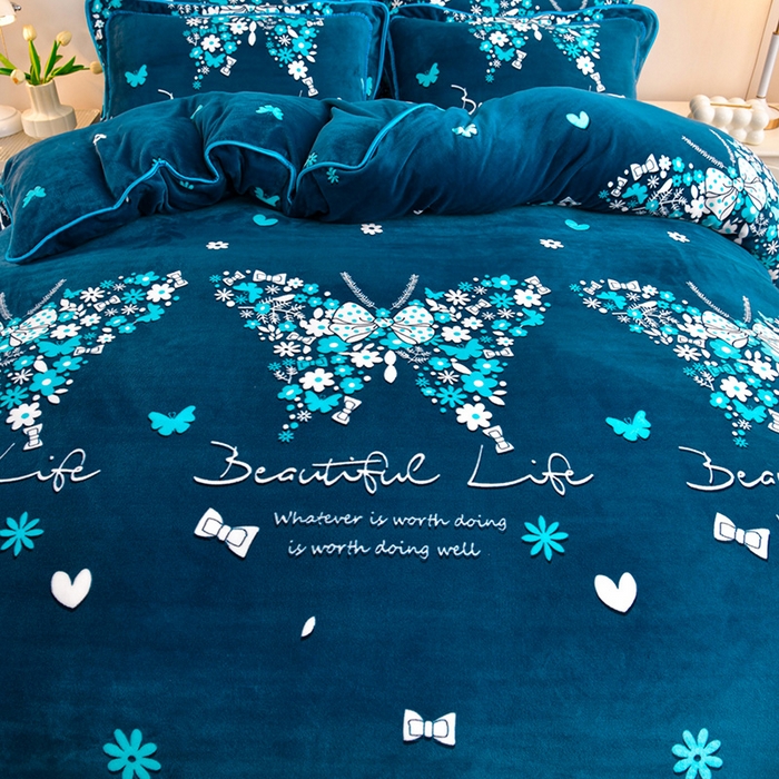 91家纺网 家纺一手货源 找家纺 缘莉娜家纺 2025新款亲肤舒适牛奶绒印花床裙花边款单被套单件被套单品被套 翩翩起舞