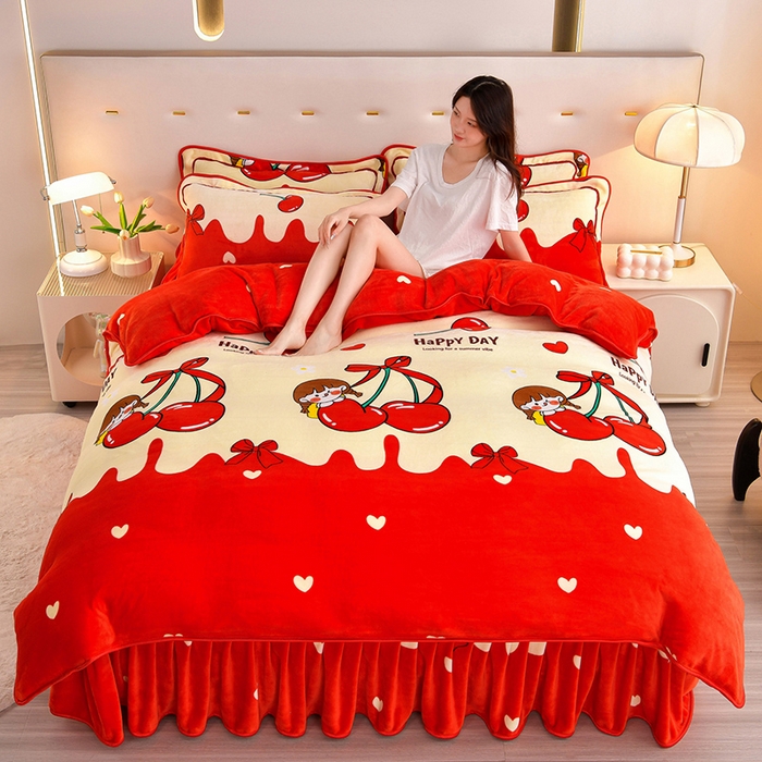 91家纺网 家纺一手货源 找家纺 缘莉娜家纺 2025新款亲肤舒适牛奶绒印花床裙花边款单被套单件被套单品被套 甜心派