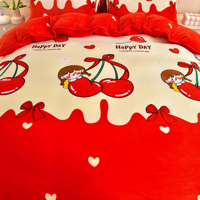 91家纺网 家纺一手货源 找家纺 缘莉娜家纺 2025新款亲肤舒适牛奶绒印花床裙花边款单被套单件被套单品被套 甜心派