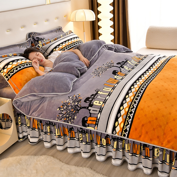 91家纺网 家纺一手货源 找家纺 缘莉娜家纺 2025新款亲肤舒适牛奶绒印花床裙花边款单被套单件被套单品被套 万象之旅