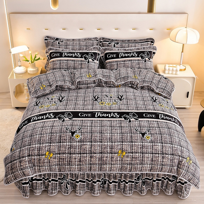 91家纺网 家纺一手货源 找家纺 缘莉娜家纺 2025新款亲肤舒适牛奶绒印花床裙花边款单被套单件被套单品被套 一路相伴