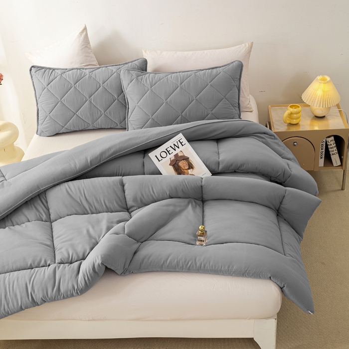 91家纺网 家纺一手货源 找家纺 憨豆家纺 2026新款磨毛四季被春秋被丝棉加厚冬被学生宿舍被子酒店宾馆跨境被芯 格调灰