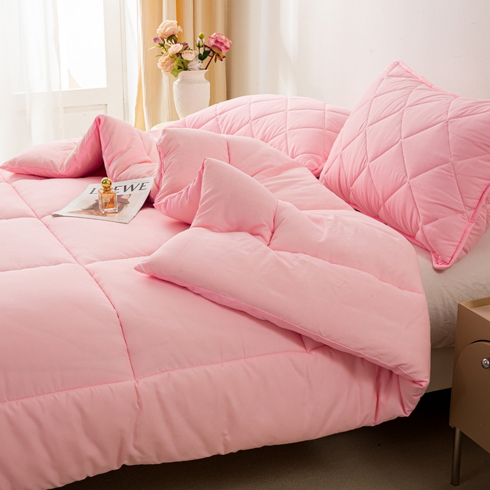 91家纺网 家纺一手货源 找家纺 憨豆家纺 2026新款磨毛四季被春秋被丝棉加厚冬被学生宿舍被子酒店宾馆跨境被芯 可爱粉