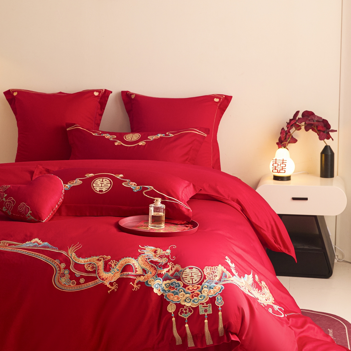 91家纺网 家纺一手货源 找家纺 东方合美（原：皇家传奇） 2025新款长绒棉纯棉婚庆刺绣小红书系列四件套 龙凤佳人