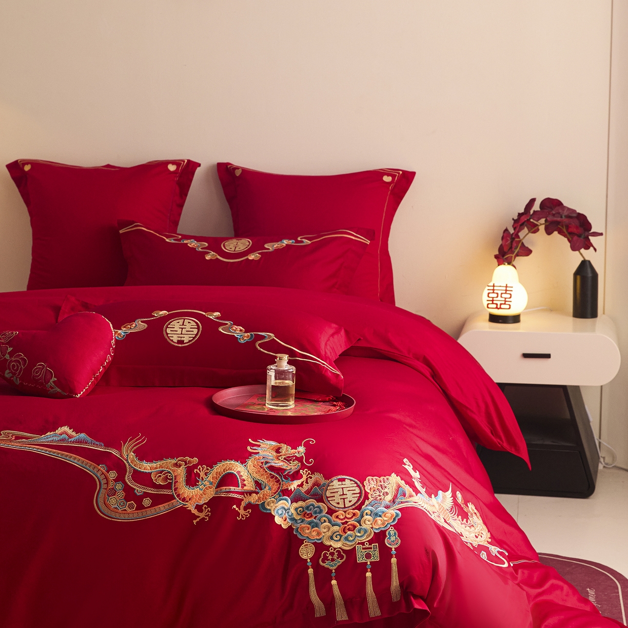 91家纺网 家纺一手货源 找家纺 东方合美（原：皇家传奇） 2025新款长绒棉纯棉婚庆刺绣小红书系列四件套 龙凤佳人