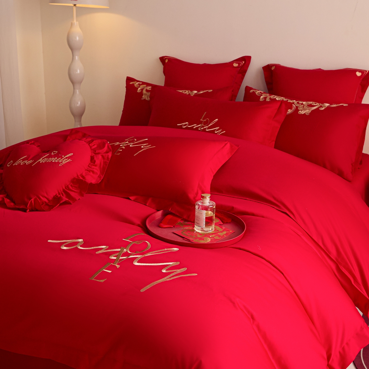 91家纺网 家纺一手货源 找家纺 东方合美（原：皇家传奇） 2025新款长绒棉纯棉婚庆刺绣小红书系列四件套 love