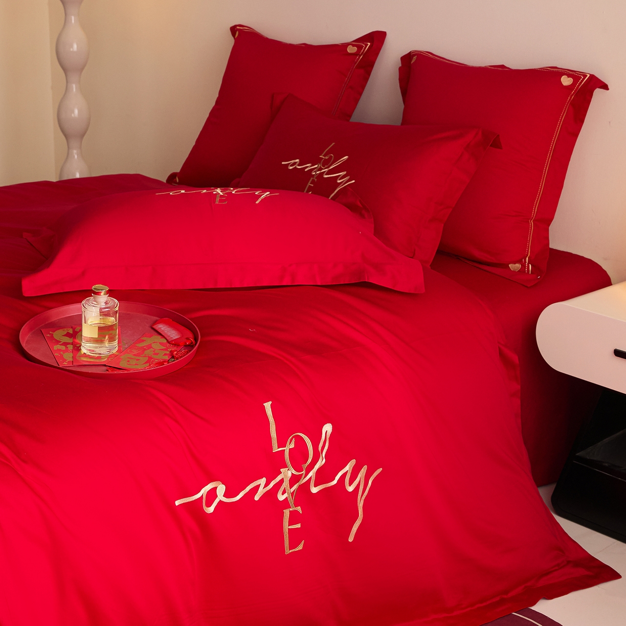 91家纺网 家纺一手货源 找家纺 东方合美（原：皇家传奇） 2025新款长绒棉纯棉婚庆刺绣小红书系列四件套 love