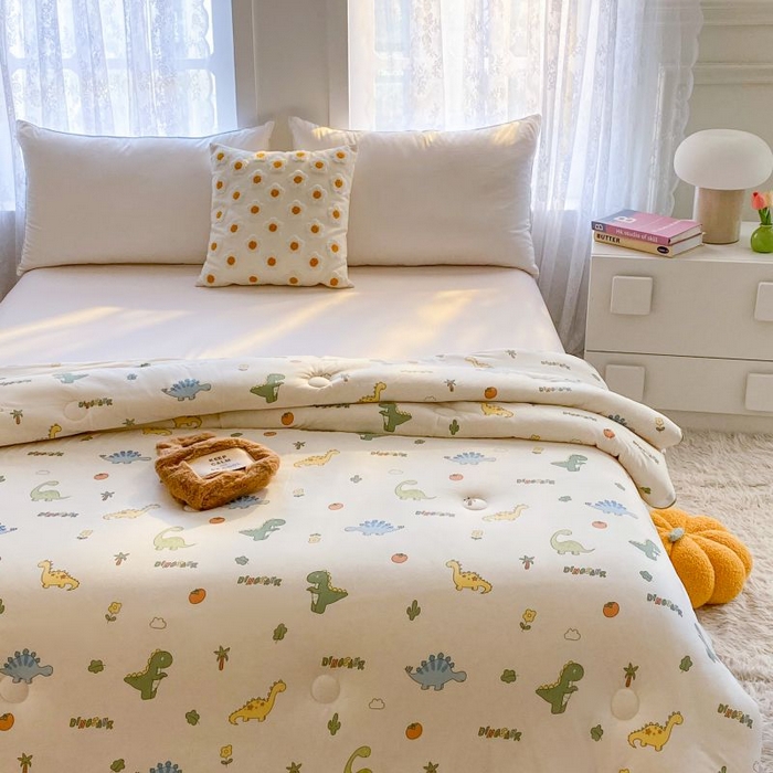 91家纺网 家纺一手货源 找家纺 小叮当家纺仓储工厂店 2025年新款A类母婴级宝宝被豆豆绒牛奶针织棉被子儿童豆豆被大豆被春秋被被子被芯 卡通小恐龙