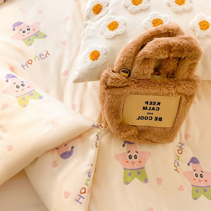 91家纺网 家纺一手货源 找家纺 小叮当家纺仓储工厂店 2025年新款A类母婴级宝宝被豆豆绒牛奶针织棉被子儿童豆豆被大豆被春秋被被子被芯 快乐海星