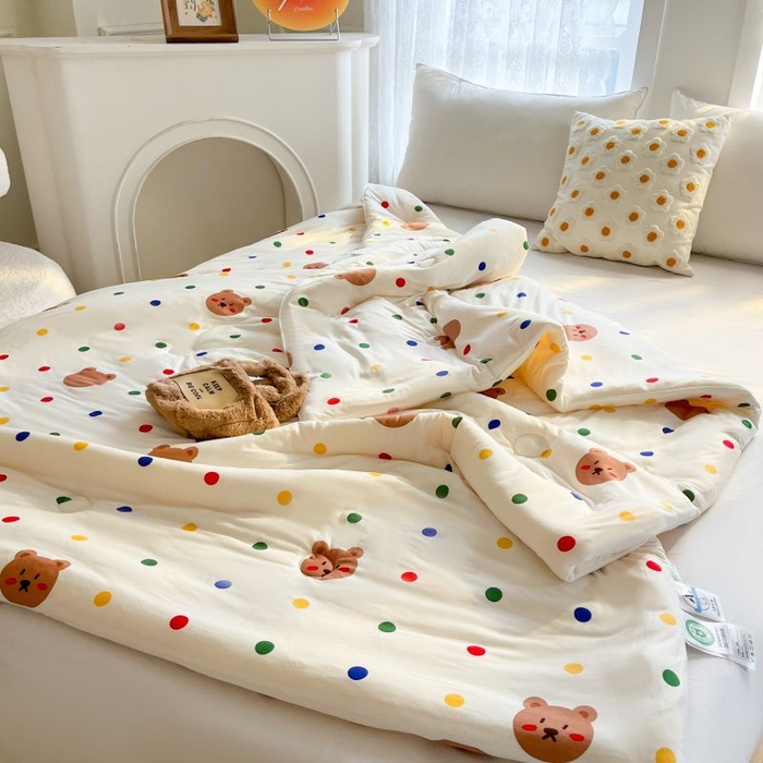 91家纺网 家纺一手货源 找家纺 小叮当家纺仓储工厂店 2025年新款A类母婴级宝宝被豆豆绒牛奶针织棉被子儿童豆豆被大豆被春秋被被子被芯 米洛熊