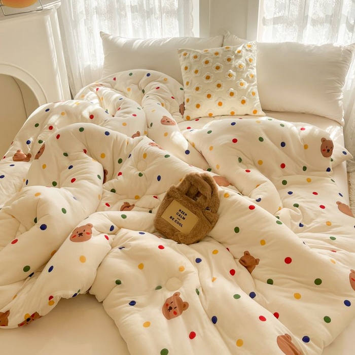91家纺网 家纺一手货源 找家纺 小叮当家纺仓储工厂店 2025年新款A类母婴级宝宝被豆豆绒牛奶针织棉被子儿童豆豆被大豆被春秋被被子被芯 米洛熊