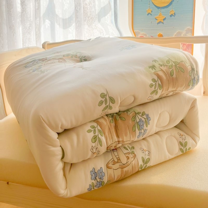 91家纺网 家纺一手货源 找家纺 小叮当家纺仓储工厂店 2025年新款A类母婴级宝宝被豆豆绒牛奶针织棉被子儿童豆豆被大豆被春秋被被子被芯 松鼠萌兔