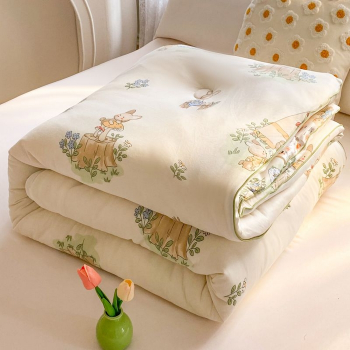 91家纺网 家纺一手货源 找家纺 小叮当家纺仓储工厂店 2025年新款A类母婴级宝宝被豆豆绒牛奶针织棉被子儿童豆豆被大豆被春秋被被子被芯 松鼠萌兔