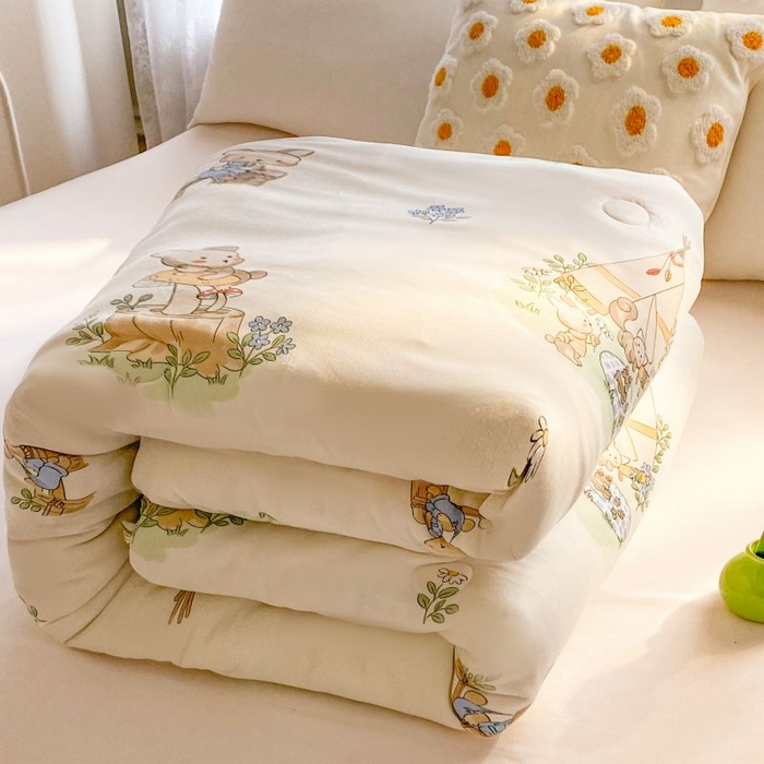 91家纺网 家纺一手货源 找家纺 小叮当家纺仓储工厂店 2025年新款A类母婴级宝宝被豆豆绒牛奶针织棉被子儿童豆豆被大豆被春秋被被子被芯 松鼠萌兔