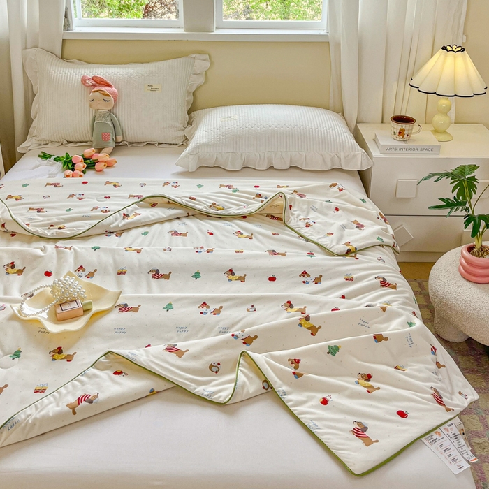 91家纺网 家纺一手货源 找家纺 小叮当家纺仓储工厂店 2025年新款A类母婴级宝宝被豆豆绒牛奶针织棉被子儿童豆豆被大豆被春秋被被子被芯 牛奶针织被-可爱腊肠