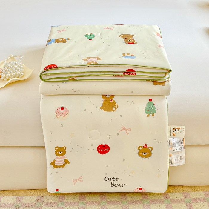 91家纺网 家纺一手货源 找家纺 小叮当家纺仓储工厂店 2025年新款A类母婴级宝宝被豆豆绒牛奶针织棉被子儿童豆豆被大豆被春秋被被子被芯 牛奶针织被-圣诞小熊