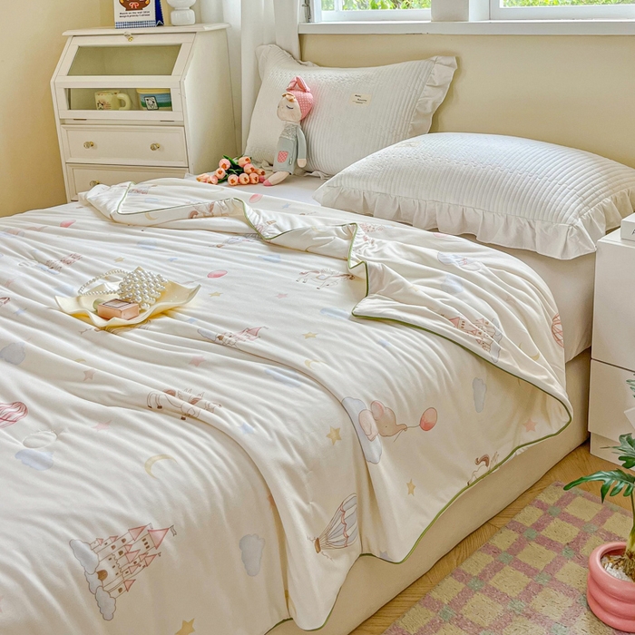 91家纺网 家纺一手货源 找家纺 小叮当家纺仓储工厂店 2025年新款A类母婴级宝宝被豆豆绒牛奶针织棉被子儿童豆豆被大豆被春秋被被子被芯 牛奶针织被-梦幻岛