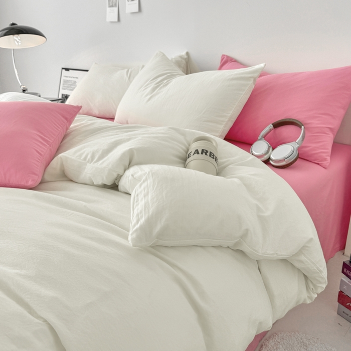 91家纺网 家纺一手货源 找家纺 芷凡家纺 2025新款A类加厚水洗棉云朵棉四件套 奶普+玫红