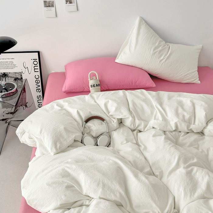 91家纺网 家纺一手货源 找家纺 芷凡家纺 2025新款A类加厚水洗棉云朵棉四件套 奶普+玫红