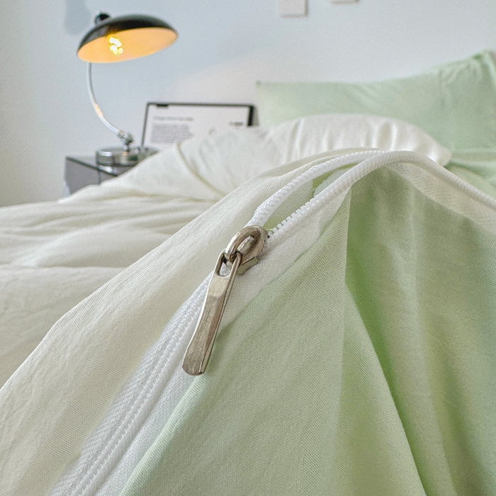 91家纺网 家纺一手货源 找家纺 芷凡家纺 2025新款A类加厚水洗棉云朵棉四件套 奶普+藻绿