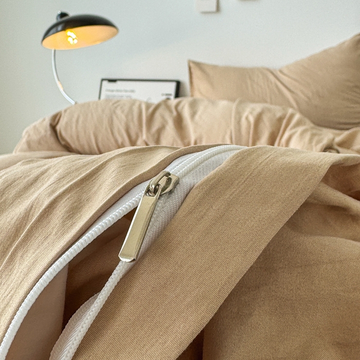 91家纺网 家纺一手货源 找家纺 芷凡家纺 2025新款A类加厚水洗棉云朵棉四件套 杏色+奶咖