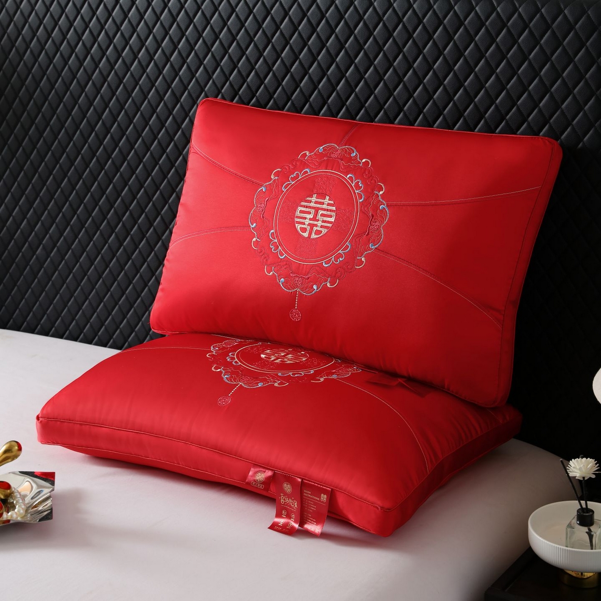 91家纺网 家纺一手货源 找家纺 晚儿 2025新款婚庆喜字大红枕头枕芯 喜字大红枕 48x74cm低枕/只