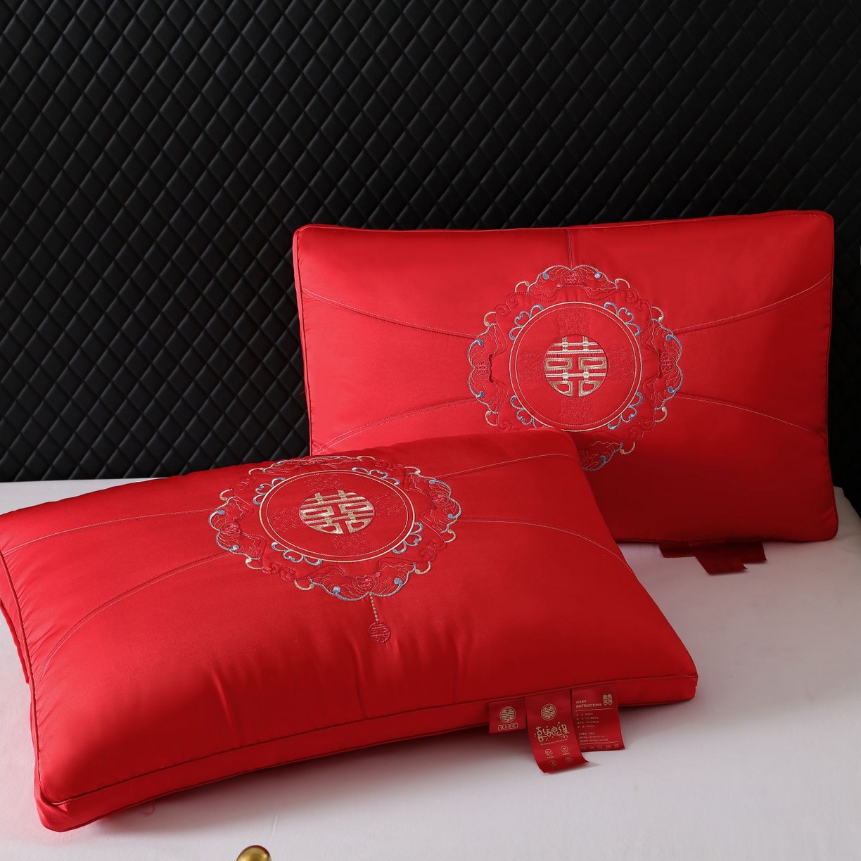 91家纺网 家纺一手货源 找家纺 晚儿 2025新款婚庆喜字大红枕头枕芯 喜字大红枕 48x74cm高枕/只