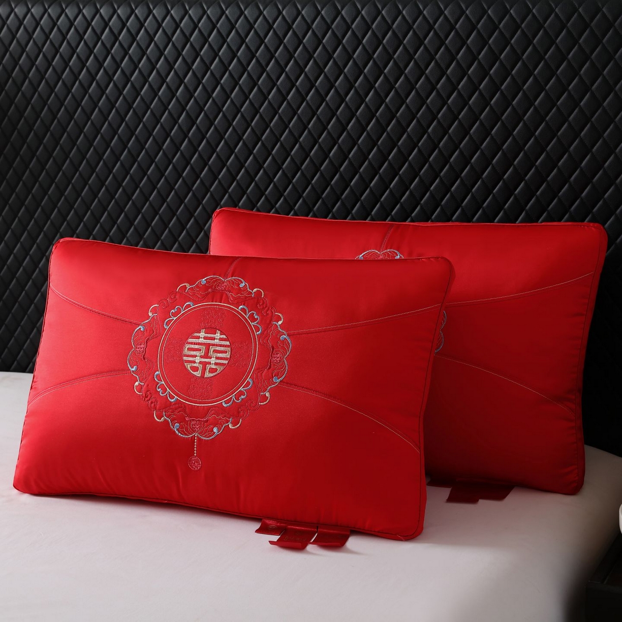 91家纺网 家纺一手货源 找家纺 晚儿 2025新款婚庆喜字大红枕头枕芯 喜字大红枕 48x74cm高枕/对