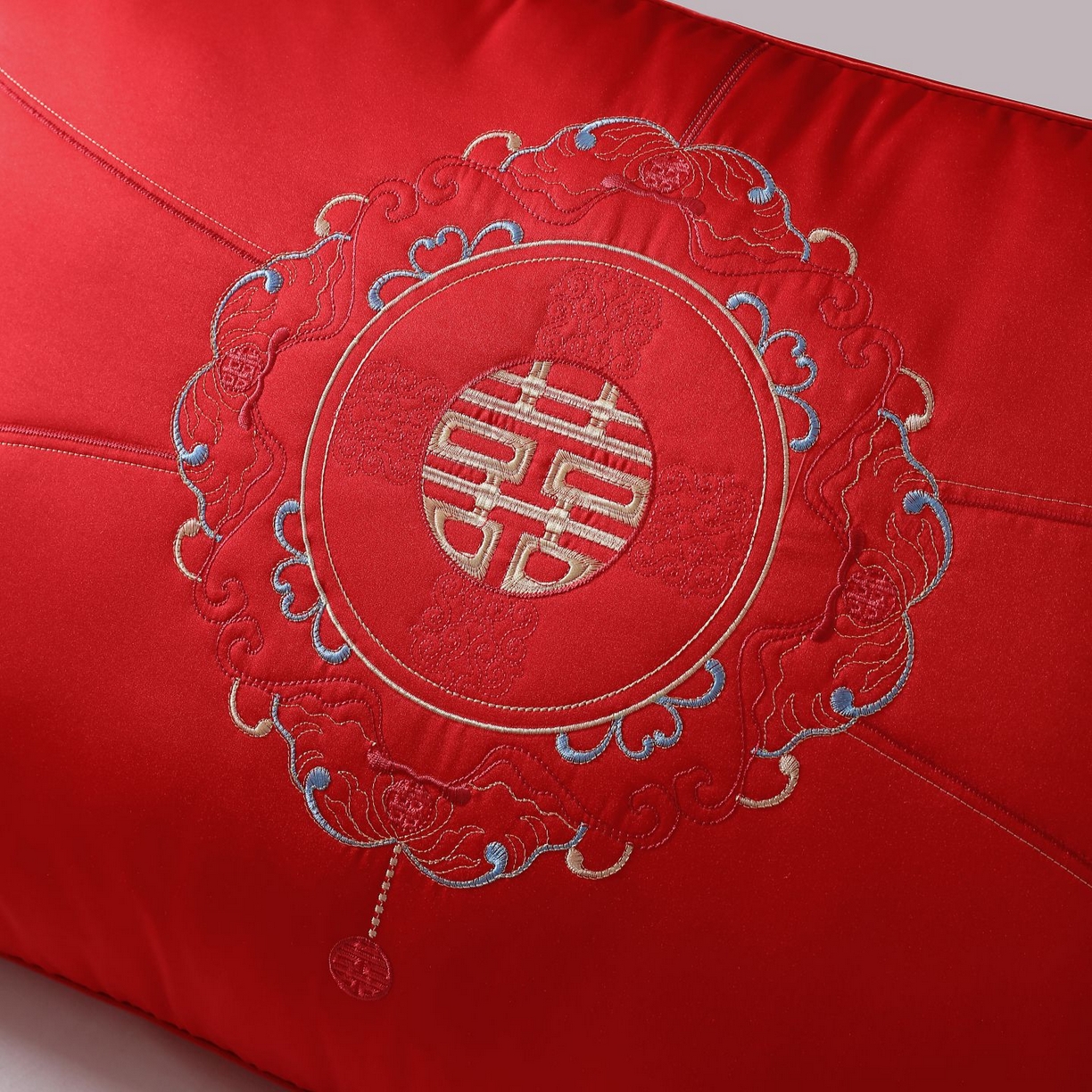 91家纺网 家纺一手货源 找家纺 晚儿 2025新款婚庆喜字大红枕头枕芯 喜字大红枕 48x74cm高枕/对