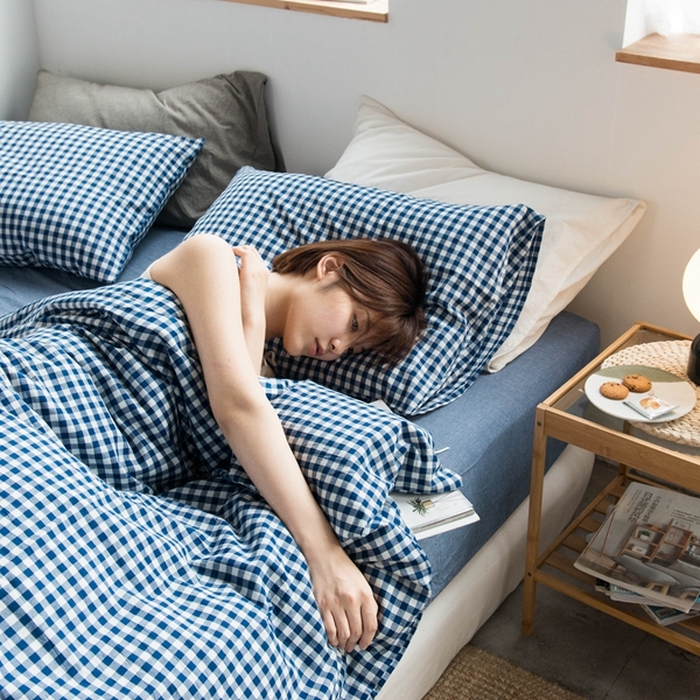 91家纺网 家纺一手货源 找家纺 尚品本色2026年新款简约风全棉色织水洗棉格子条纹系列四件套 蓝白小格